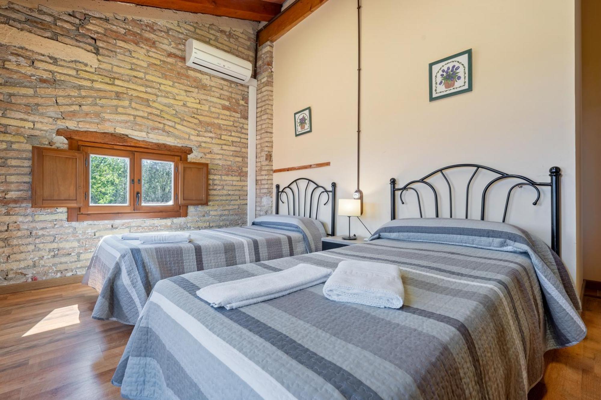 Mas De Sisco Villa Flix Ngoại thất bức ảnh